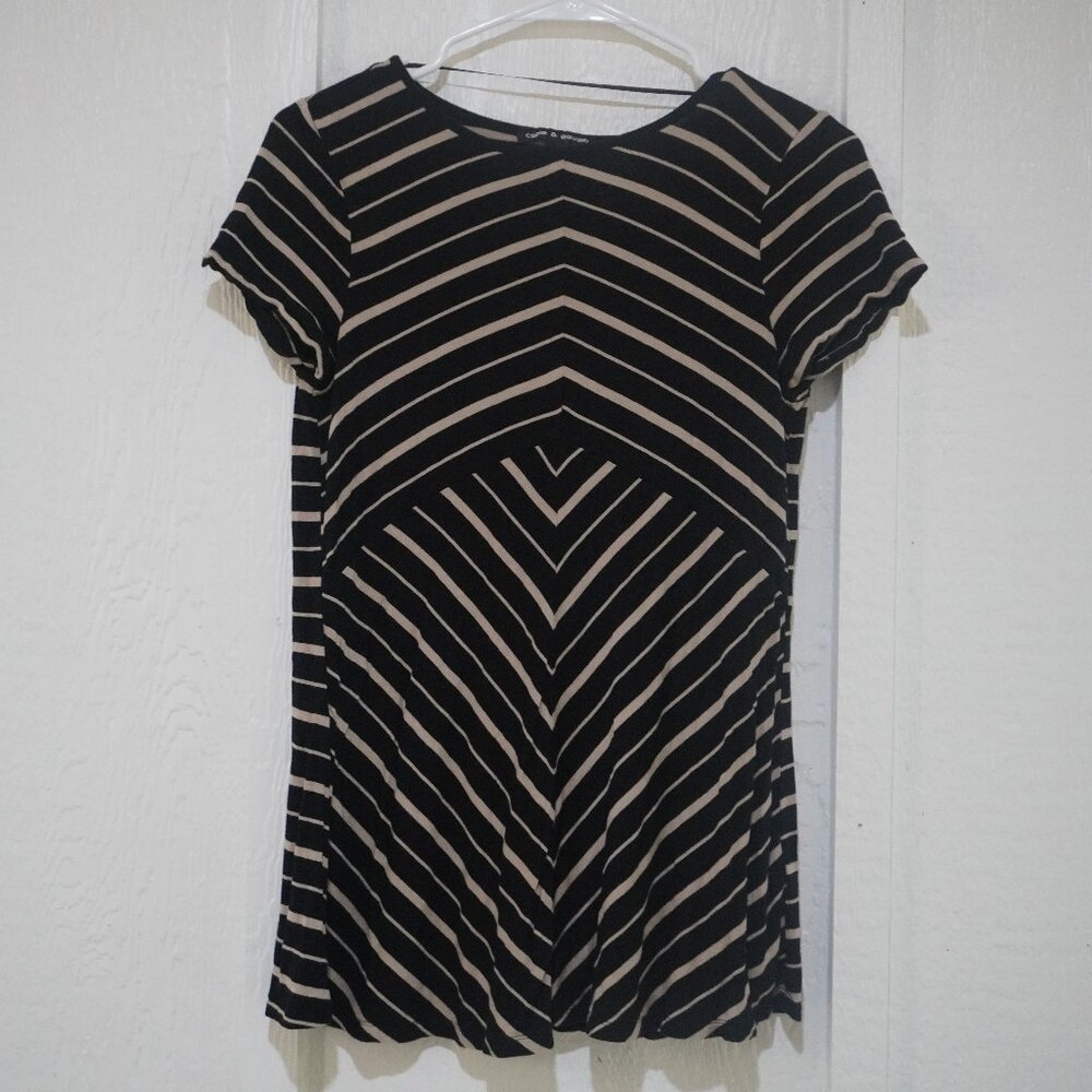 Women's Black and Brown Chevron Stripe Short-Sleeve Shirt - Size Small